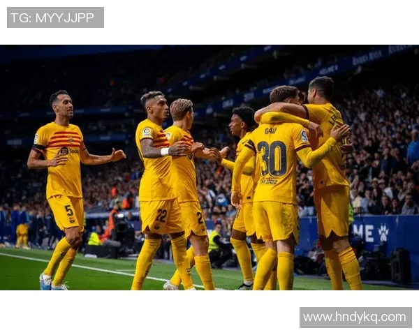 足球明星球员精彩瞬间汇总图解带你领略绿茵场上的传奇风采 足球明星球员精彩瞬间汇总图解带你领略绿茵场上的传奇风采